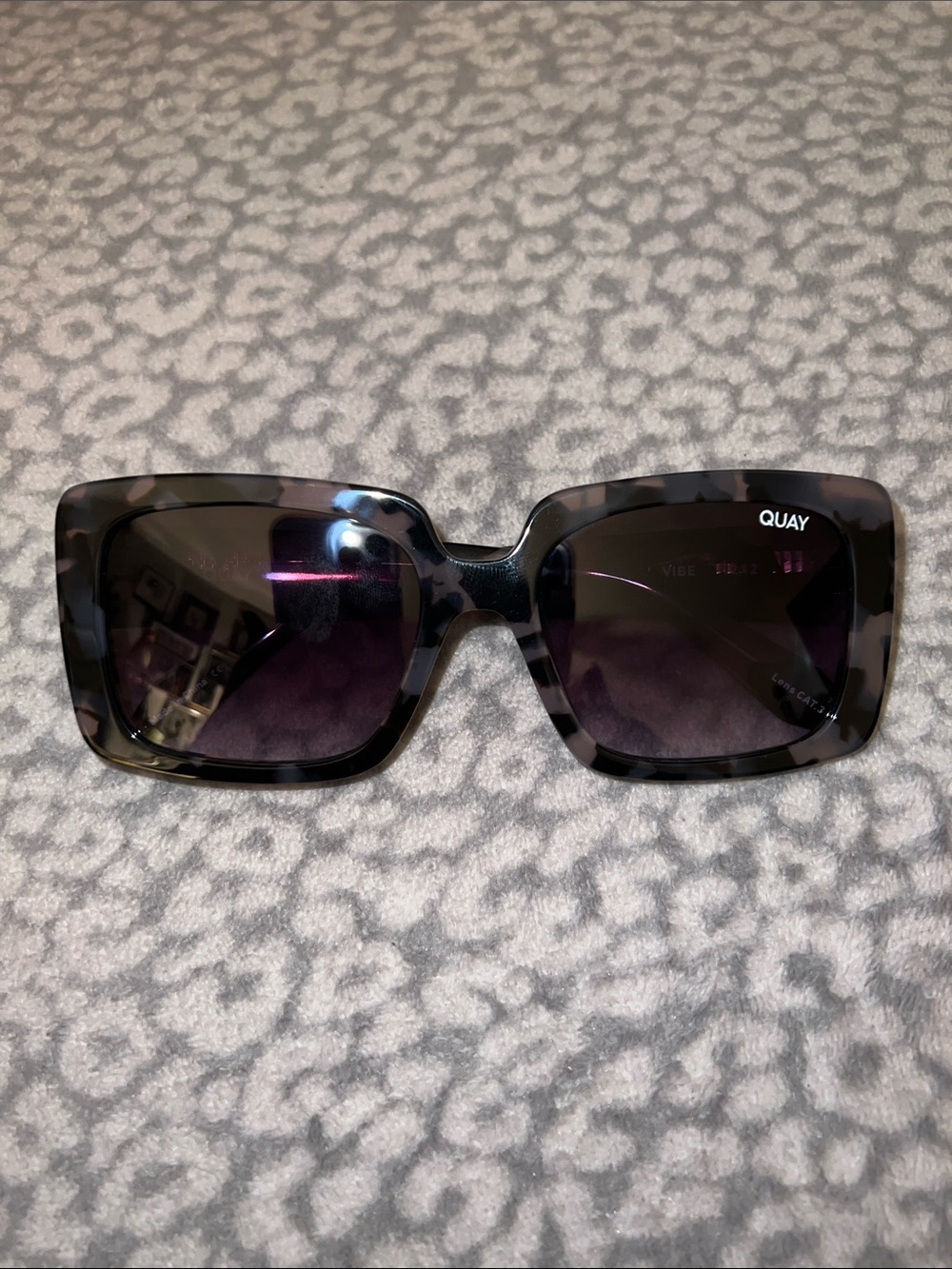 Quay Australia Women’s Milky Tortoise Smoke Total Vibe Sunglasses